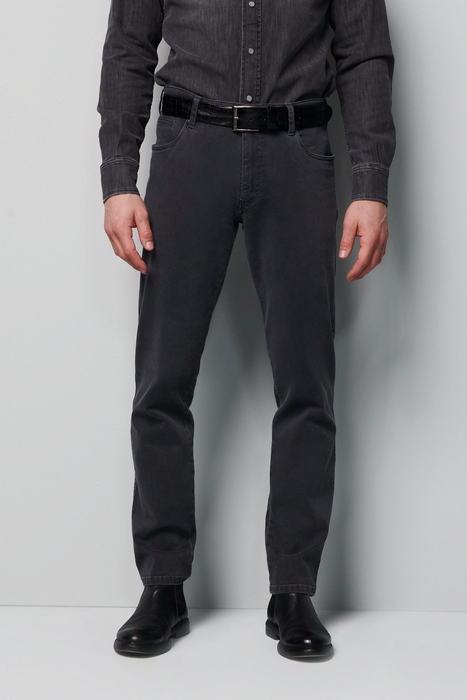 REGULAR 2-6170 PERFORMANCE DENIM