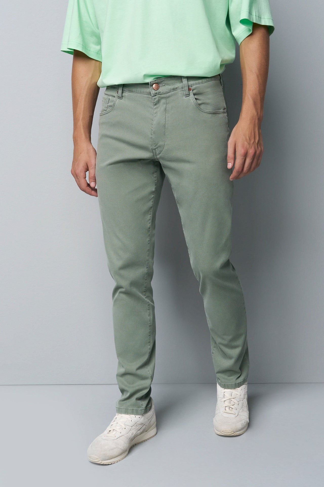 SLIM 9-6186 HIGH PERFORMANCE MICRO STRUCTURE